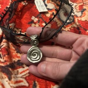 Choker (Black) w Spiral Pendant NWT
